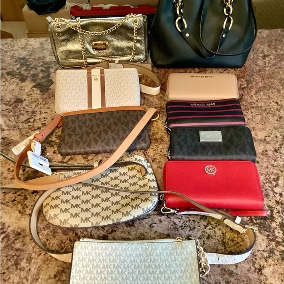 Random Bags Shown On Live - Picture 3 of 4